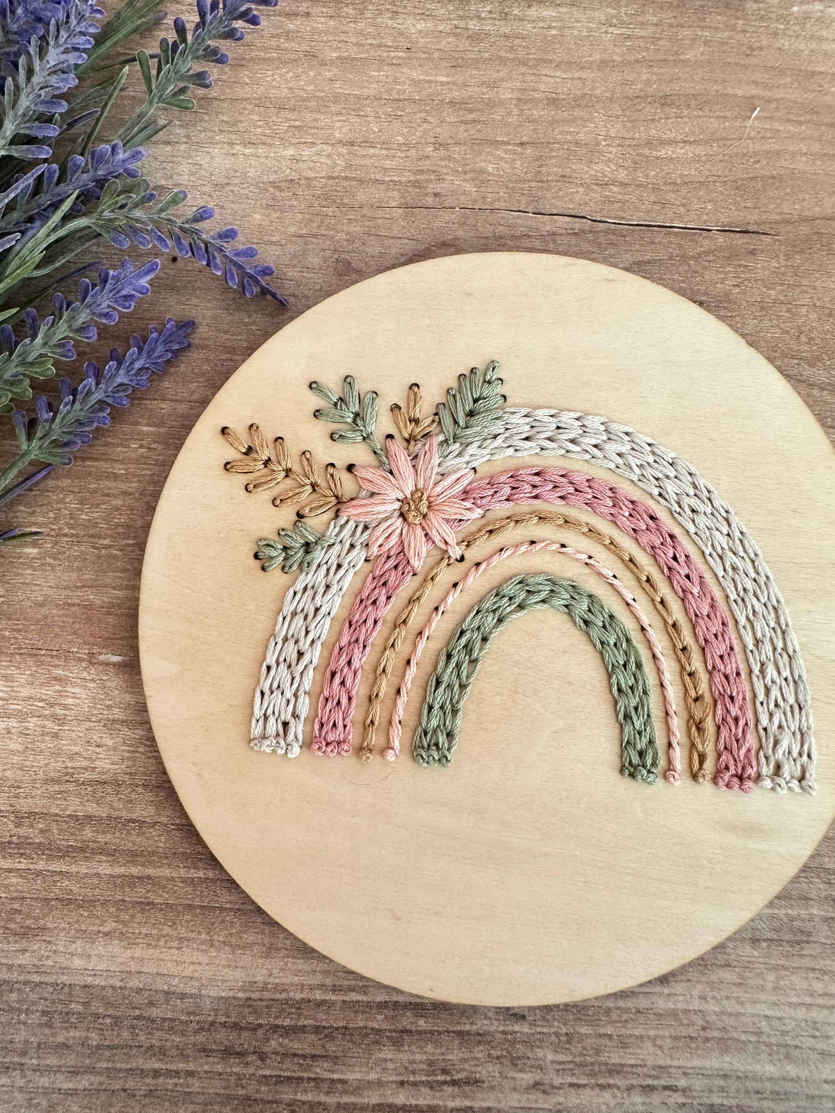 Broderie sur bois – Arc floral | Base seule ou kit complet
