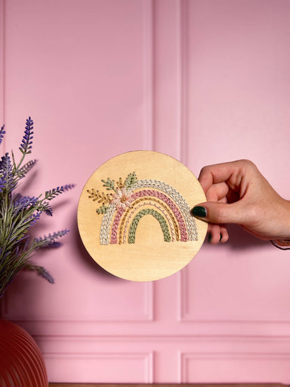 Broderie sur bois – Arc floral | Base seule ou kit complet